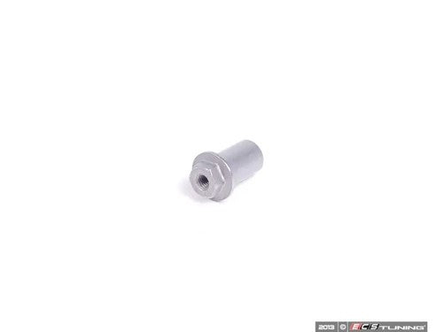 BMW Vacuum-pump mounting screw 11667528325