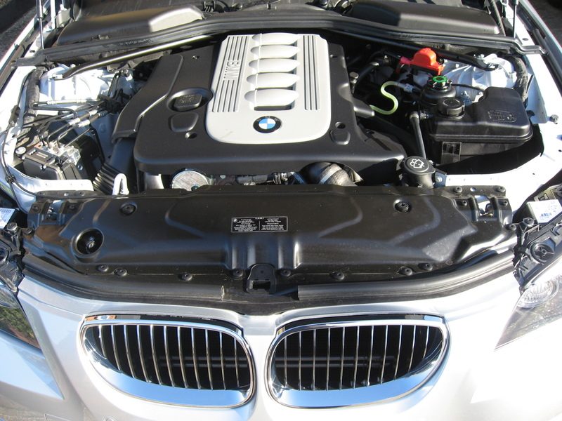 BMW M62 4.4L naturally aspirated V8 engine