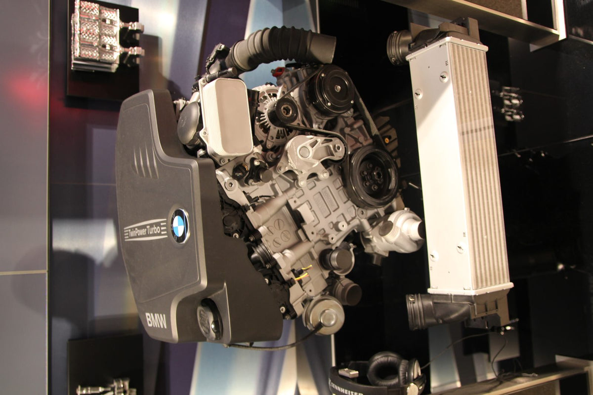 BMW N52 3.0L naturally aspirated inline-six engine