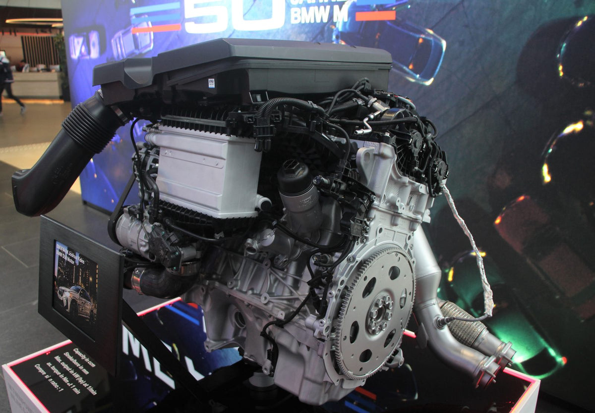 BMW S63 4.4L twin-turbo hot-vee V8 M engine